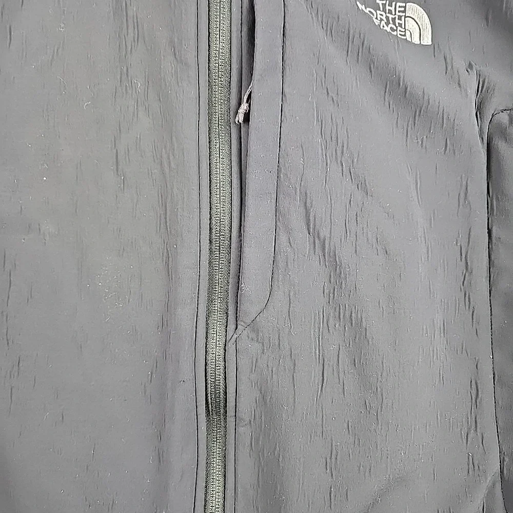 The North Face Apex Softshell Jacket Mens Size Medium‎ Black Full Zip Hiking